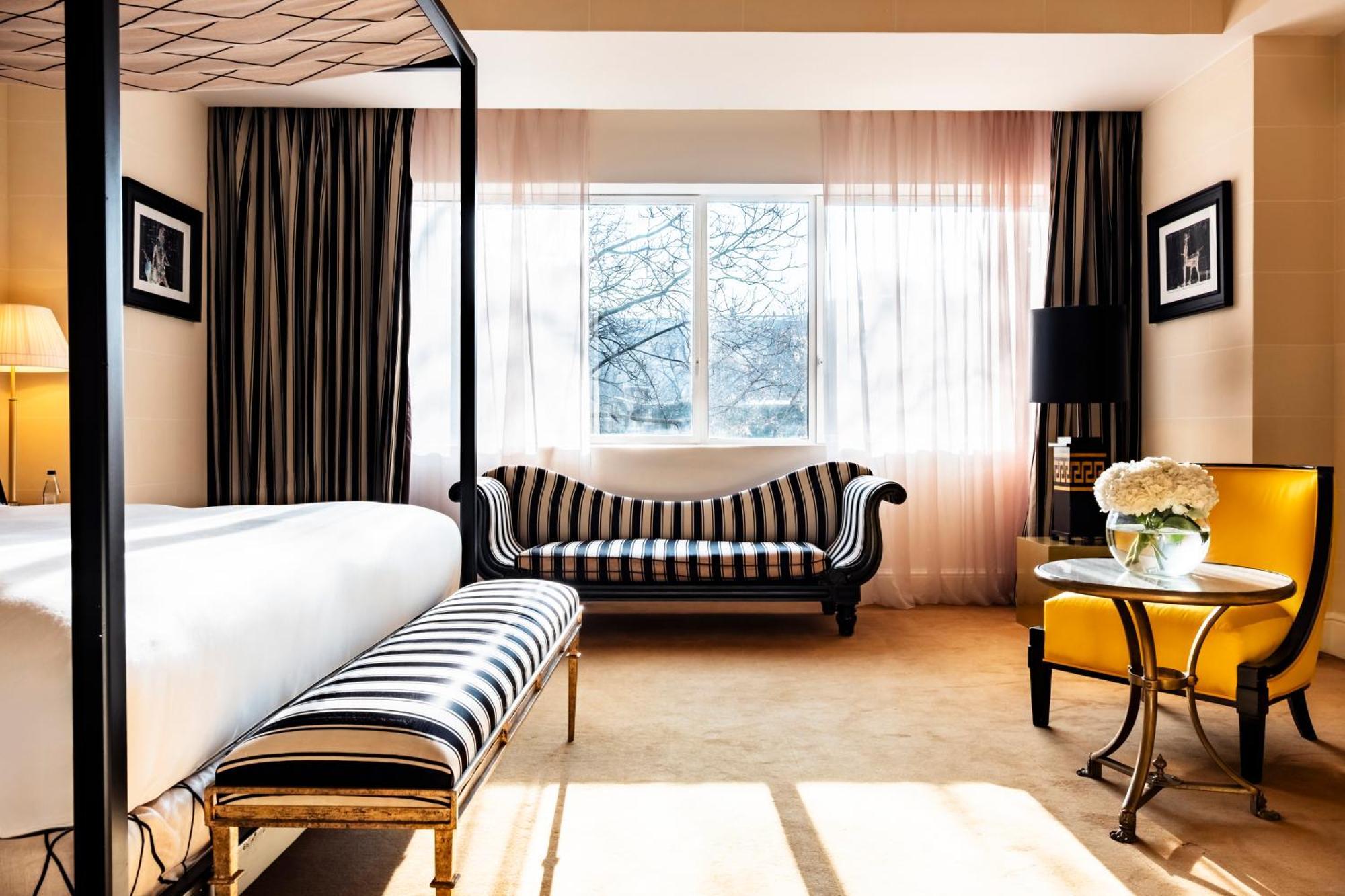 โอเต็ล เดอ แบรี อะ ลักชัวรี คอลเลคชั่น โฮเต็ล ปารีส Hotel ภายนอก รูปภาพ
